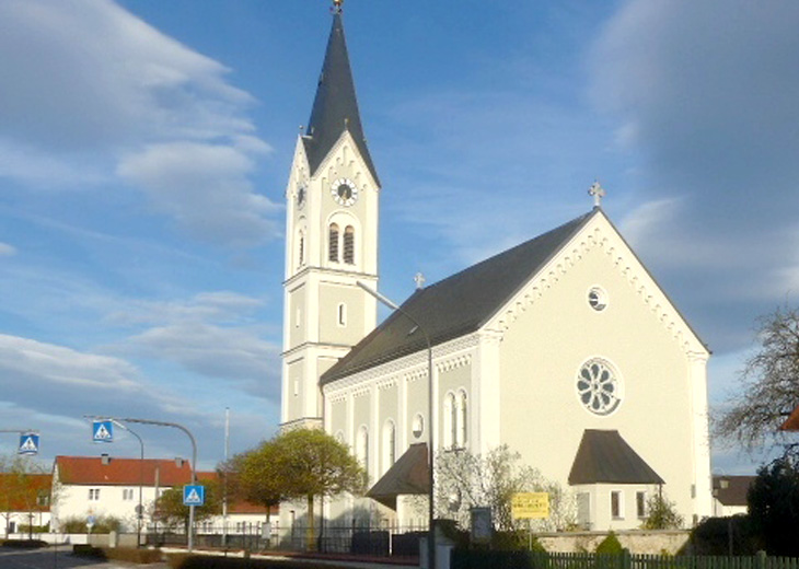 10-1983-Kirche-Ernsgaden